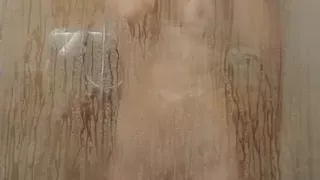 Young sisters 19 & 20 shower