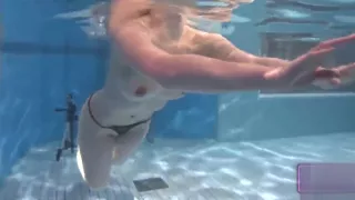 Japanese beautiful model underwater