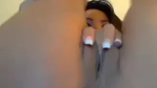 Sexy asian toys her pussy and ass on webcam