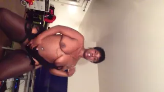 Daddy leaves me horny and dancing