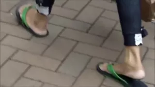 Candid Indian mature dry creamy soles - Feet-Fetishtube.com