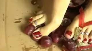 sexy feet girl flip flops crush