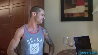 Big Dick Bottom Flip Flop mit Cumshot