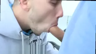 Andrew-erstes Mal im Gefängnis Sex Galerie und kleine Jungen Männer Porno nackt