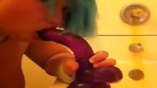 Slutty bbw fucks self before shower