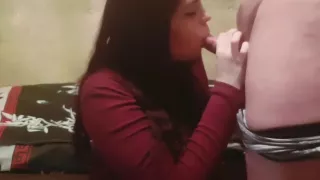 Girlfriend makes guy cum from a blowjob