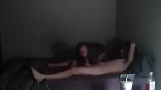 Chick can give head!!