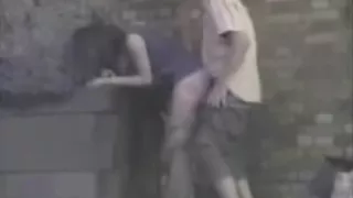 2010街头门事件！国产90后 街心花园做爱被偷拍