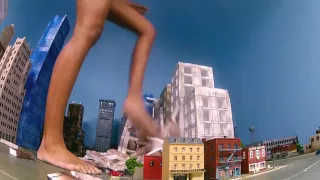 Ebony Giantess City Smash!