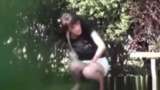 Pissing Japanese Babes