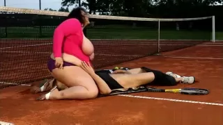 Face smothering at the tennis court with 120kg bitch