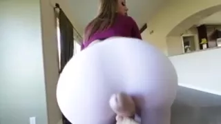 Brunette Hoe Shows Off Sexy Ass