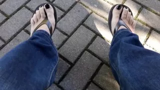 platform thongs and sexy feet