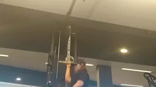 Gym brunetre with a big ass pt2