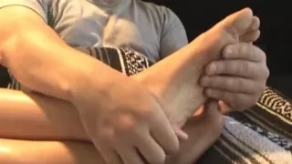 Big feet long toes size 11 massage part 1