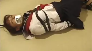 Japanese Schoolgirl Looks Nice In Black Blindfold