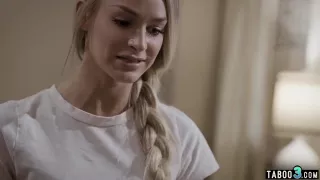 Sadistischer Freund bringt Freundin dazu, ihre Stiefmutter zu verführen