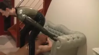 latex facesitting pt1