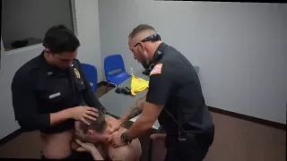 Nackte schwarze schwule sexy Teenager-Jungs Selbstfilme Zwei Daddys sind feiner als