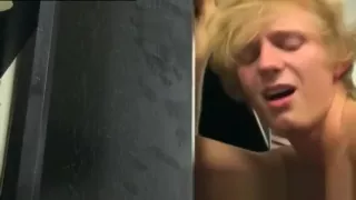 Schwule Militärrekruten werden gefickt Sogar heterosexuelle Muskelprotze wie Brock