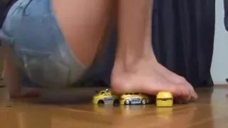 Six toy car buttcrush