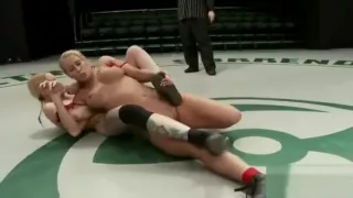 Rain Domimates Mellanie