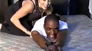 chelsie zinn tickle poor guy