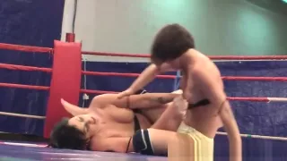 Wrestling Lesbians Preparing For Dildoing