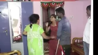 Tow idian wife catfight