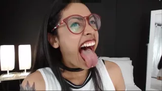 Long Tongue 2
