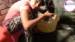 Rapunzel Mannu Self Hair Washing - 02