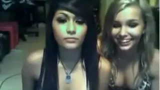 2 teens naked on cam