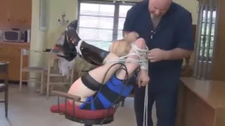 BDSM, Blonde Frauen, Beine