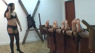 Group Bastinado lezdom