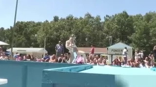 Gutaussehende, brustvolle Courtney Cummz in tollem Sport XXX Video