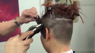 Bowl hairstyle in trendy colors