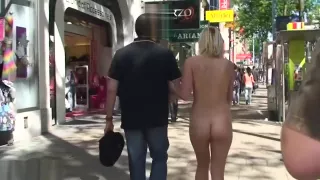 Adorable Blonde is Butt Nekked in the Street