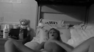 Cute Teen Girl Masturbating On Cam
