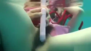 drowning girl hua001