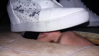 Facefloor - White Sneakerboots 1v2