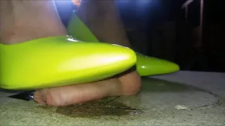 Cockcrush - Yellow Heels 1v2