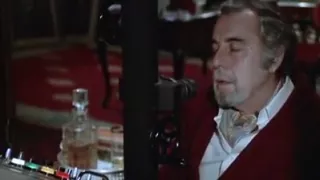 L'occhio dietro la parete (1977)