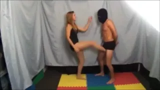 Sensual ballbusting in pantyhose