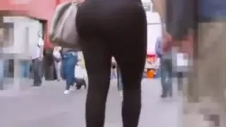 madura culo parado caminando