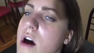 Barbesitzer fickt Kellnerin