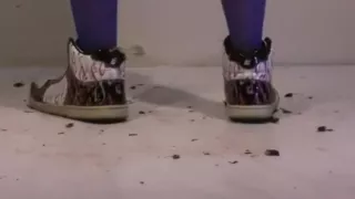 aplastar fetiche espana - silvia high definition 