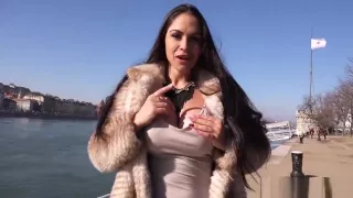 Marta Lacroft In Sexy Tourist Fucks In The Bathroom