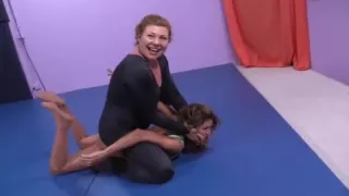 Chubby Amazon Vs H0llyw00d