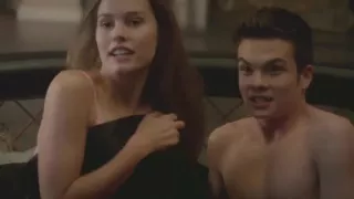 Anna Paquin, Karolina Wydra, Carrie Preston - True B S7E6-7 (2014)