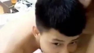 东北美女主播花500块雇来的小鲜肉炮友啪啪口才不错